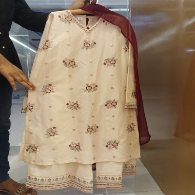 Elegant Cream & Maroon 3 Piece Embroidered Festive Salwar Kameez