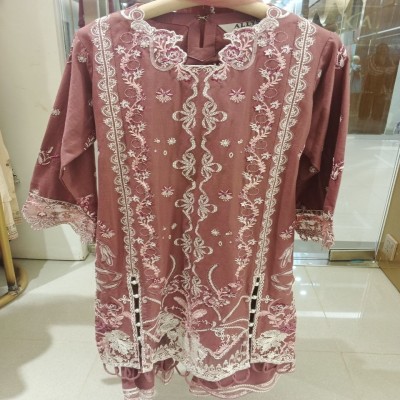Dusty Rose Embroidered Kurti Set with Detailed Floral Work